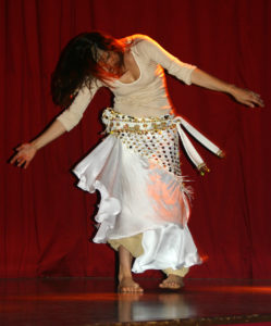 danseuse orientale, chorégraphe, soleils d'égypte, spectacle, polyèdre, seynod